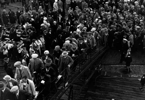 Durch: KdF vacationers go on board, 1939