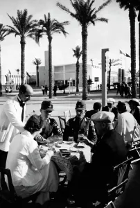 Kraft: KdF vacationers in Libya, 1939
