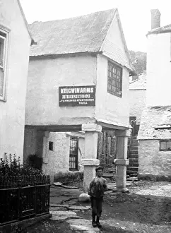 Mousehole: Keigwin Arms, Mousehole, Cornwall