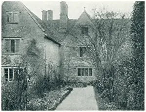 Kelmscott: Kelmscott Manor Garden Front