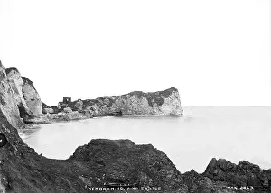 Headland: Kenbaan Hd, and Castle
