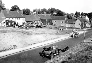 Kenilworth: Kenilworth Castle Green probably 1920s