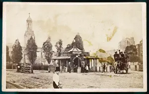 Tolls: Kennington Gate - Photo