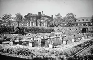 Showcases: Kensington Palace Gardens