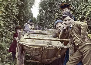Pickers: Kent Hop Pickers early 1900s