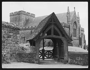 Boughton: KENTISH LYCHGATE