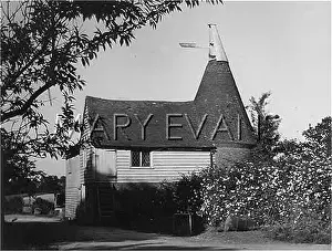 Kilns: KENTISH OAST HOUSES