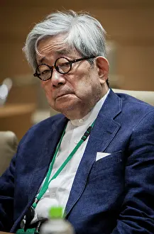 Japaneses: Kenzaburo Oe. Writer