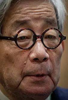 Japaneses: Kenzaburo Oe. Writer