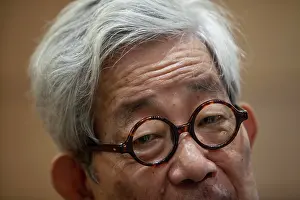 Japaneses: Kenzaburo Oe. Writer