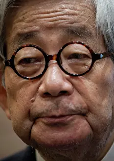 Japaneses: Kenzaburo Oe. Writer