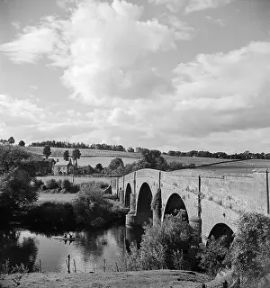 Buttresses: Kerne Bridge