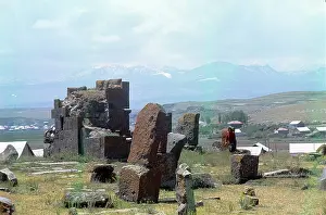 Kamo: Khachkars, 1970