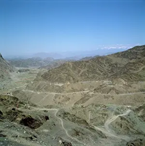 Douglas Dickins: KHYBER PASS/VIEW