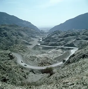 Douglas Dickins: KHYBER PASS/VIEW