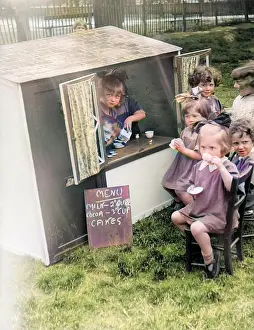 Thecolourisedpic: Kiddies Refreshments