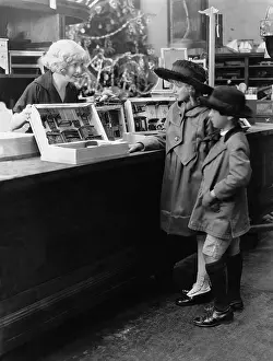 Decisions: Kids going Christmas shopping