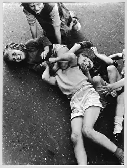Southam: KIDS LARKING ABOUT