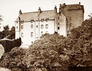 Croy: Kilravock Castle, Victorian period
