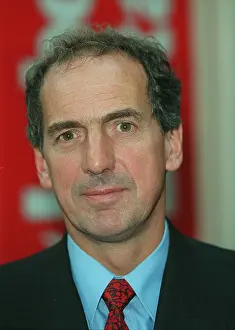Howells: Kim Howells MP