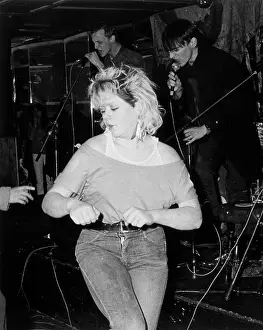 Ignores: KIM WILDE WANNABE