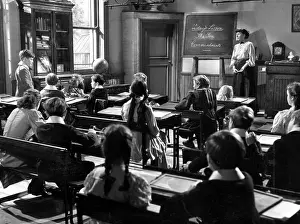Coronets: KIND HEARTS AND CORONETS