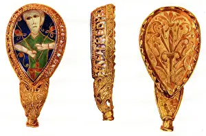 Delicate: King Alfred Jewel