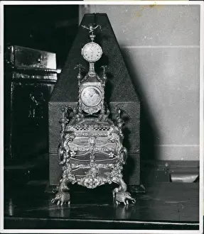 Statutes: King Farouk confiscated treasures, Egypt