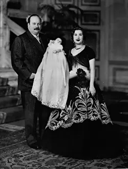 Farouk: King Farouk and Queen Narriman of Egypt with daughter