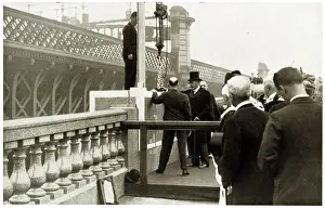 Clyde: King George V opening bridge over River Clyde, Glasgow