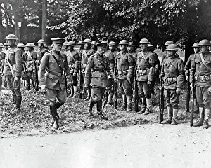 Brtish: King George V with troops, Western Front, WW1