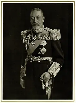Epaulettes: King George V in uniform