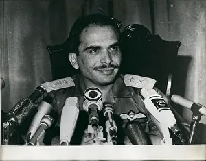Withdraws: King Hussein of Jordan speaking in Amman