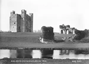 Derelict: King John's Castle and R. Boyne, Trim