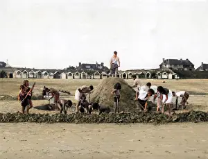 Sandcastles: KING OF THE SANDCASTLE