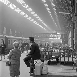 Wander: Kings Cross Station, London