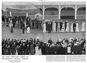 Curtsey: KING'S FIRST RECEPTION