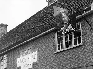 KING'S HEAD PUB SIGN
