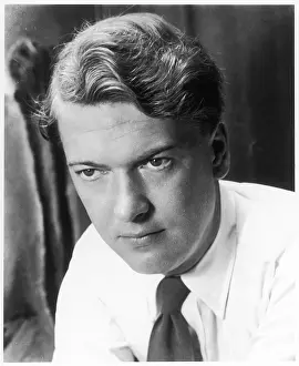 KINGSLEY AMIS