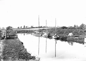 Moored: Kinnego, Lurgan