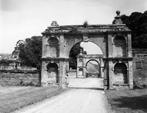 Gatehouses: KIRBY HALL GATEWAY