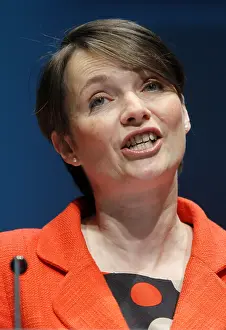Kirsty: Kirsty Williams Am