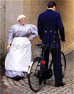 Flirts: KITCHEN MAID & FOOTMAN