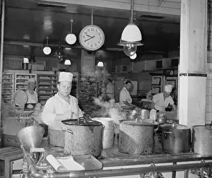 Eagerly: Kitchen - restaurant