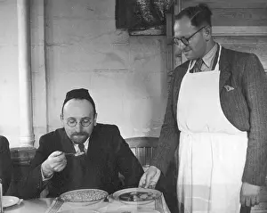 Kosher: Kitchener Camp WWII