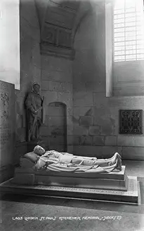 Respectful: Kitchener Memorial at St. Paul's Cathedral