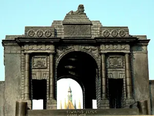 Remarkably: Kiwanis Model of the Menin Gate - Menin Gate Ramparts