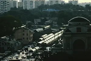 Terminal: Kiyevsky railway terminal in Moscow, 1993
