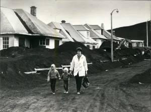Klara: Klara Bergsdotter and Children Return to Heimaey