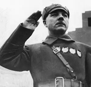 Survived: Kliment Voroshilov, 1926